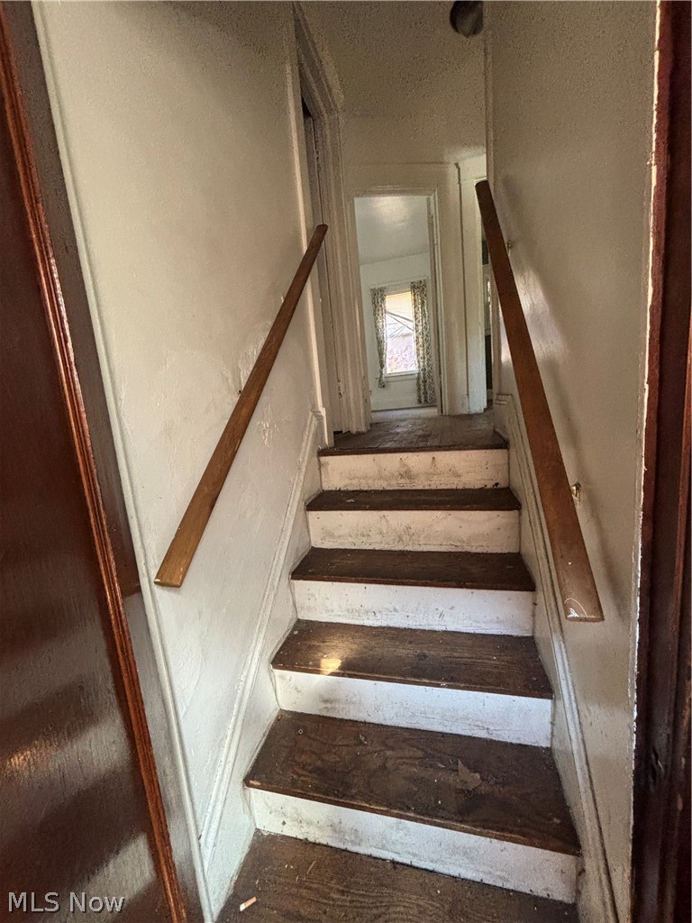 462 Eddy Road Cleveland OH 44108