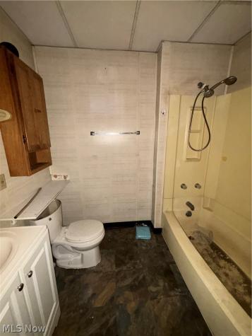 462 Eddy Road Cleveland OH 44108