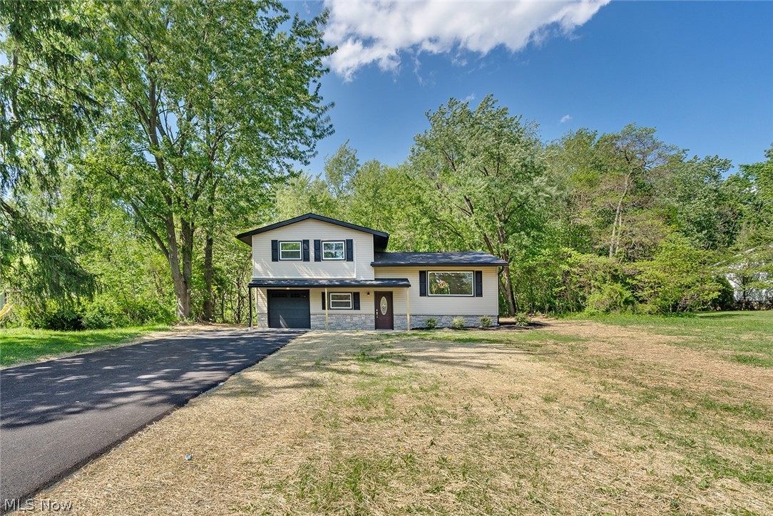 6967 Tamarack Drive Hubbard OH 44425