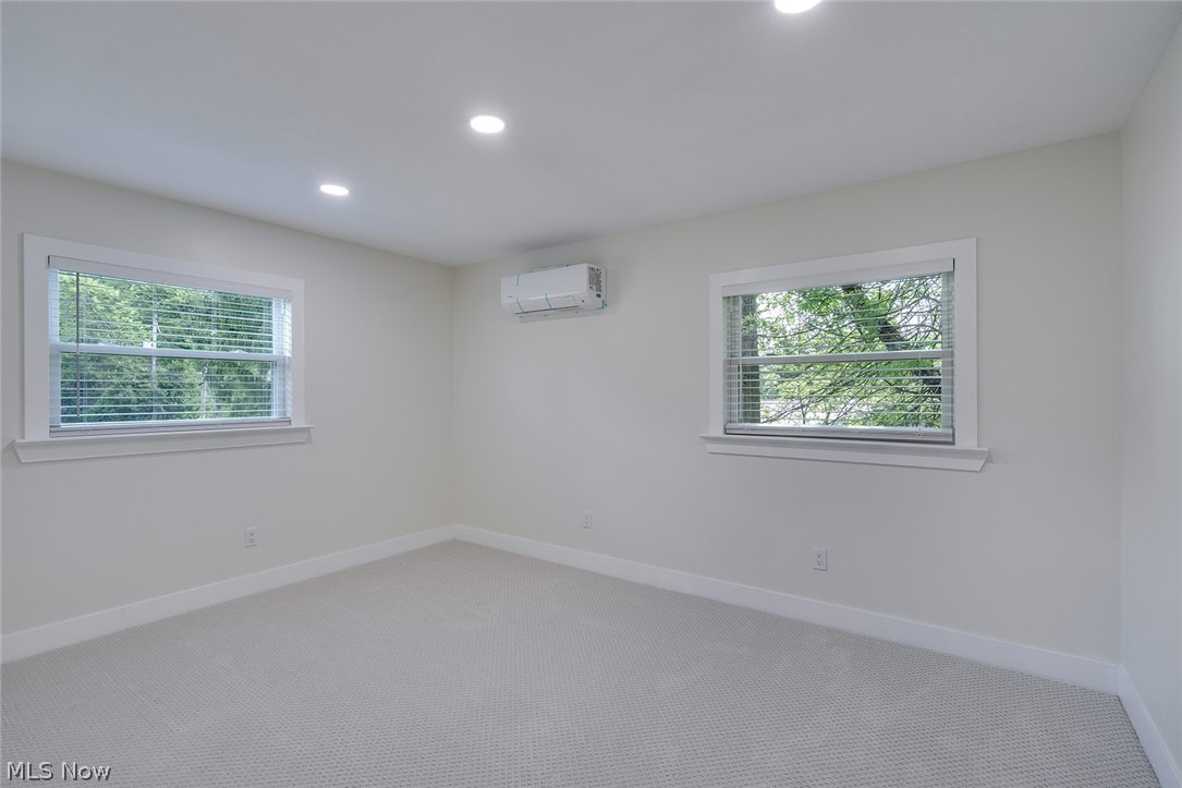 6967 Tamarack Drive Hubbard OH 44425