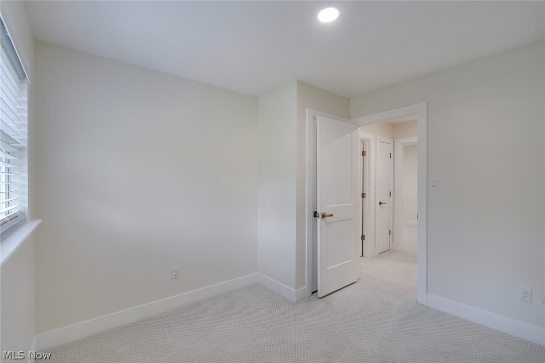 6967 Tamarack Drive Hubbard OH 44425