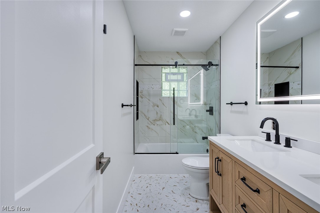 6967 Tamarack Drive Hubbard OH 44425