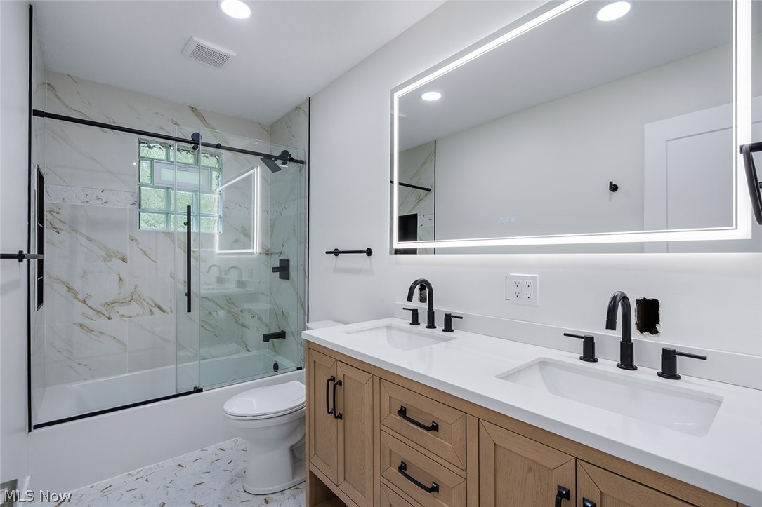 6967 Tamarack Drive Hubbard OH 44425