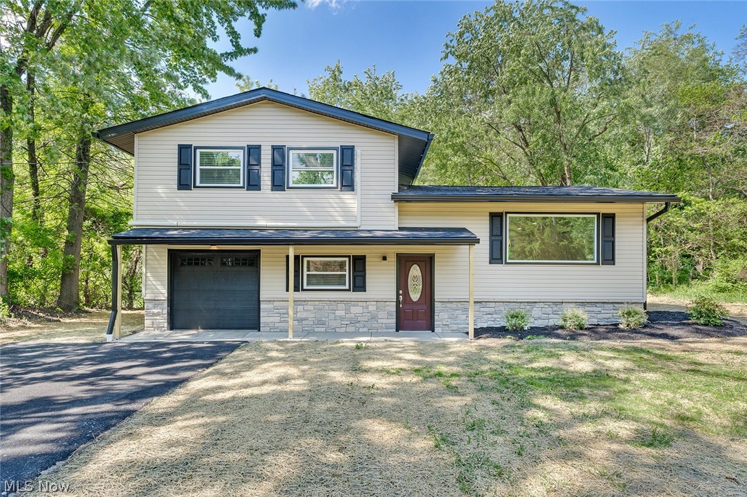 6967 Tamarack Drive Hubbard OH 44425