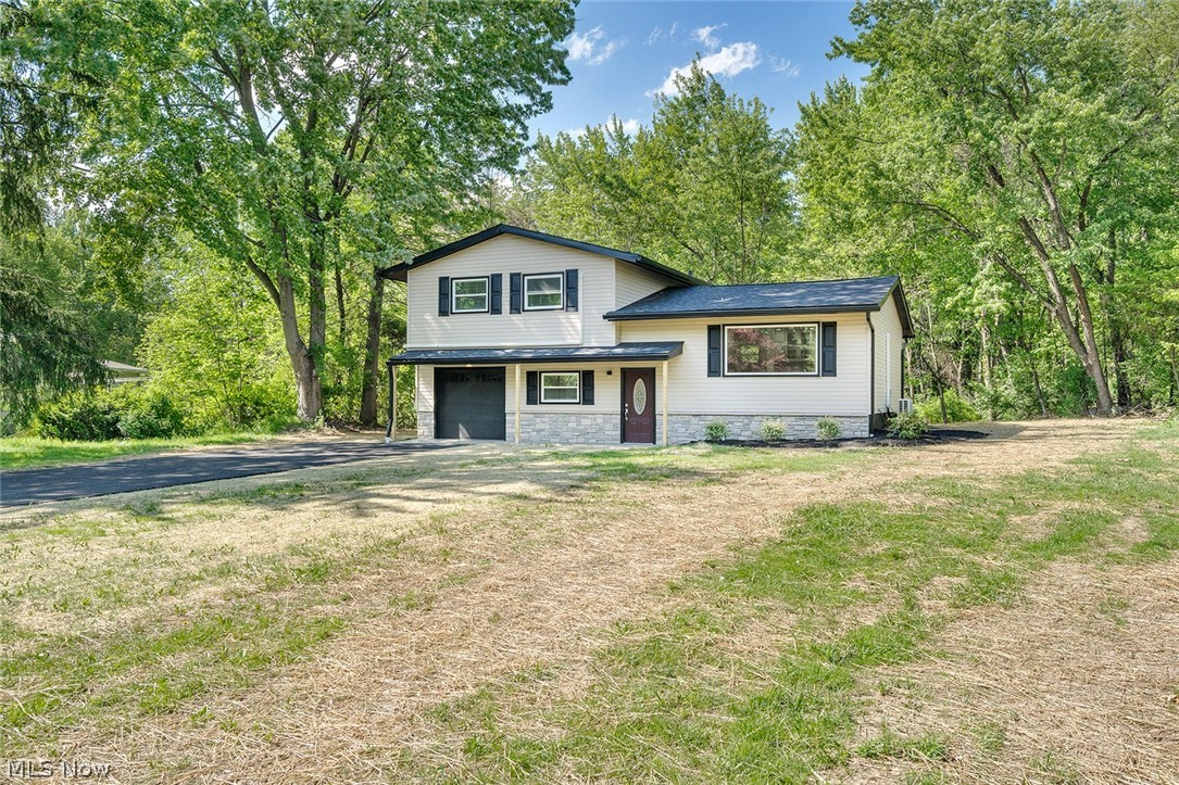 6967 Tamarack Drive Hubbard OH 44425
