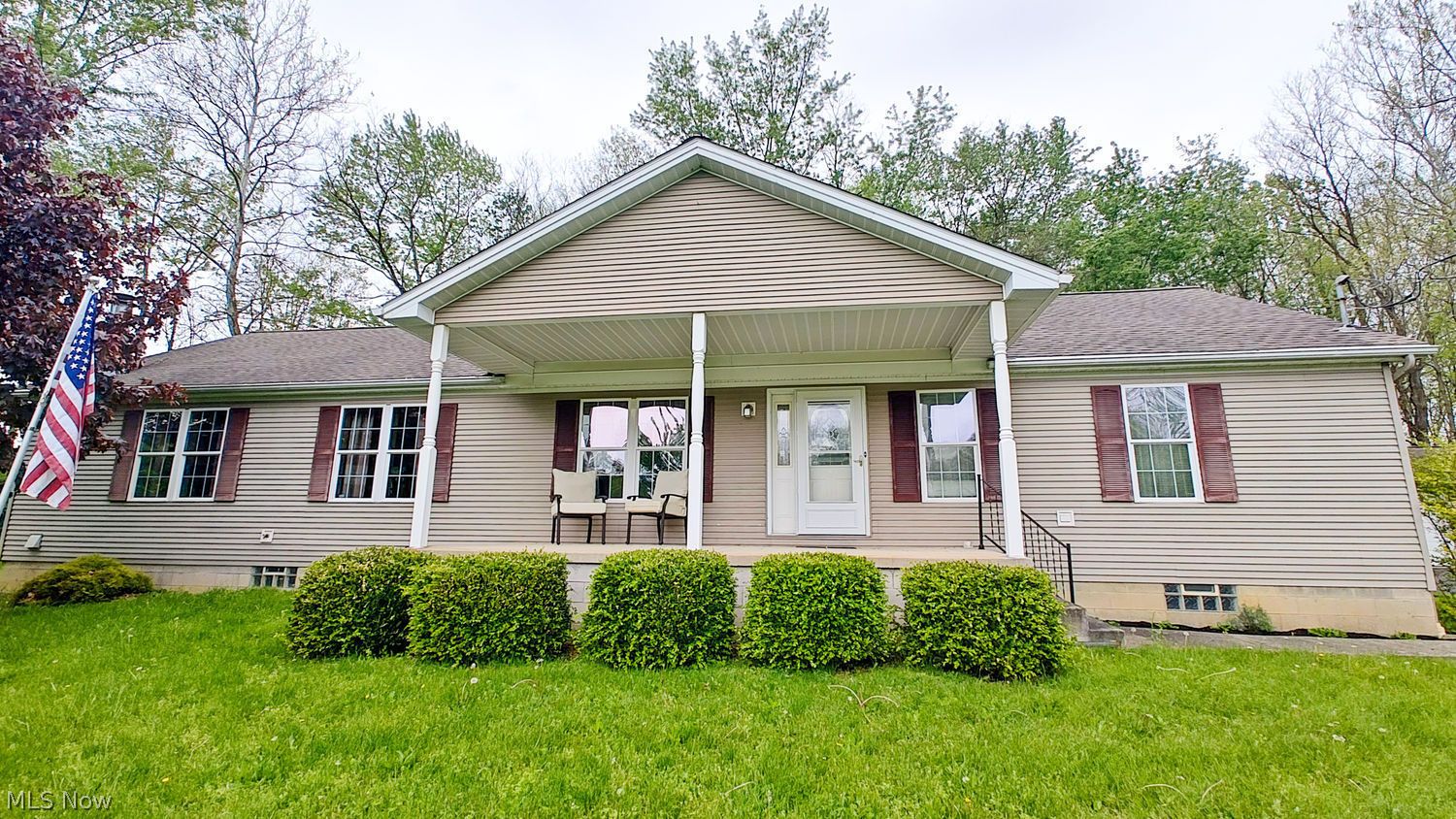 11424 Beard Road New Springfield OH 44443
