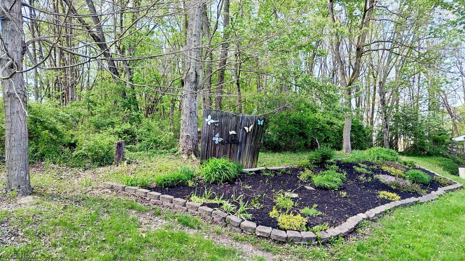 11424 Beard Road New Springfield OH 44443