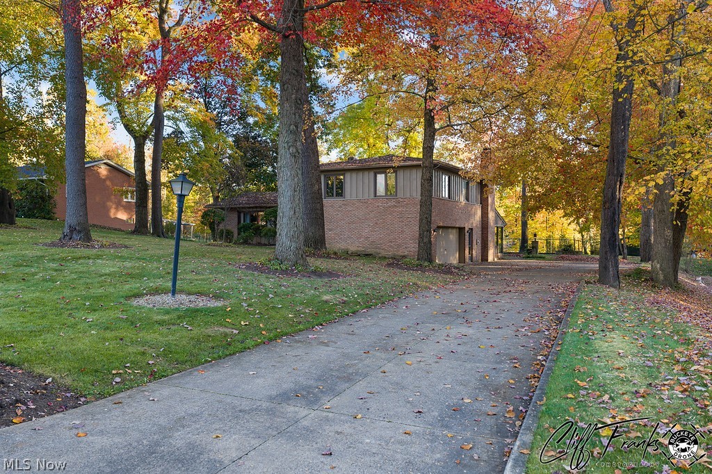 2958 Sherbrook Drive Springfield OH 44685