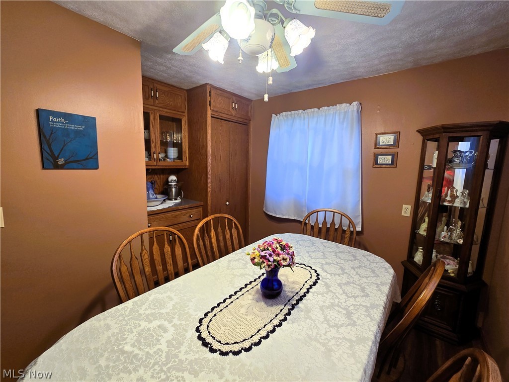 80 Smithsonian Street Girard OH 44420
