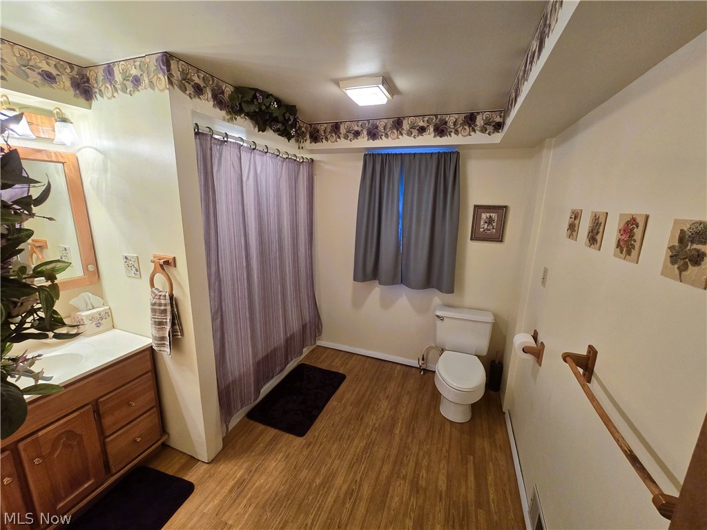 80 Smithsonian Street Girard OH 44420