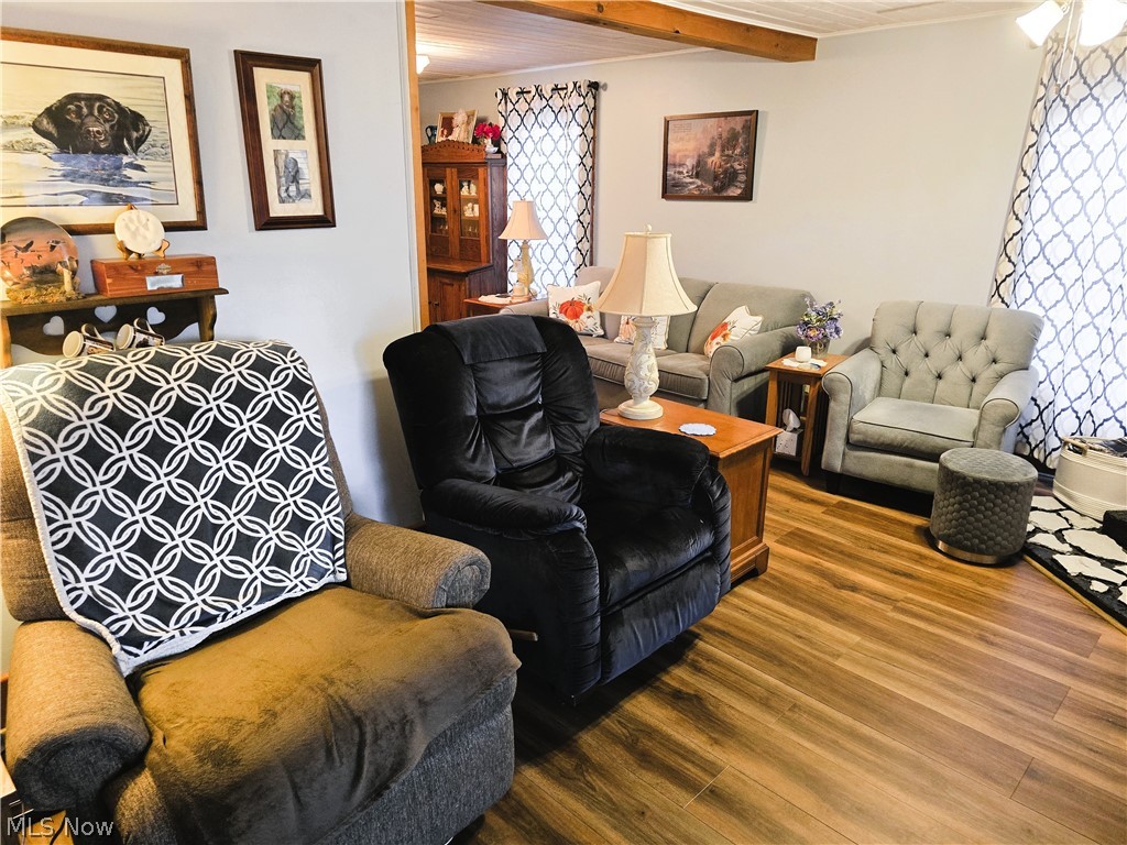 80 Smithsonian Street Girard OH 44420