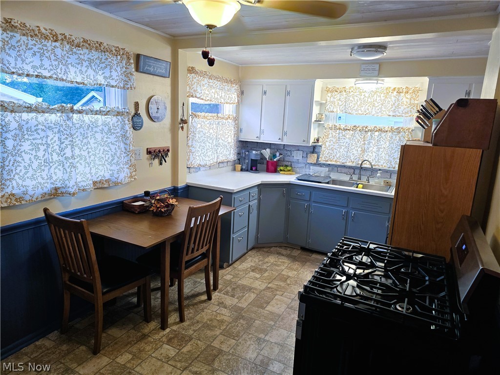 80 Smithsonian Street Girard OH 44420