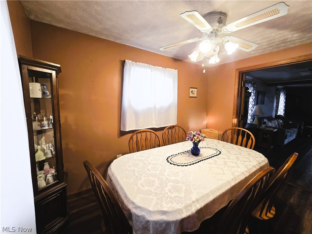 80 Smithsonian Street Girard OH 44420
