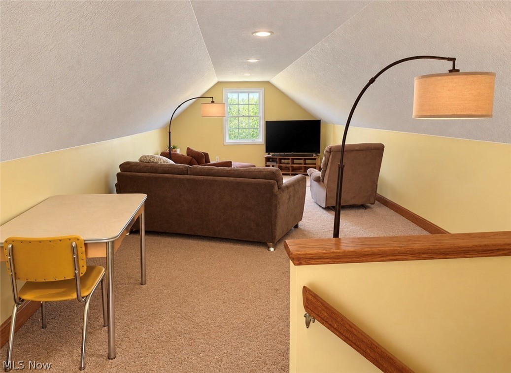 1960 Dietz Lane Zanesville OH 43701