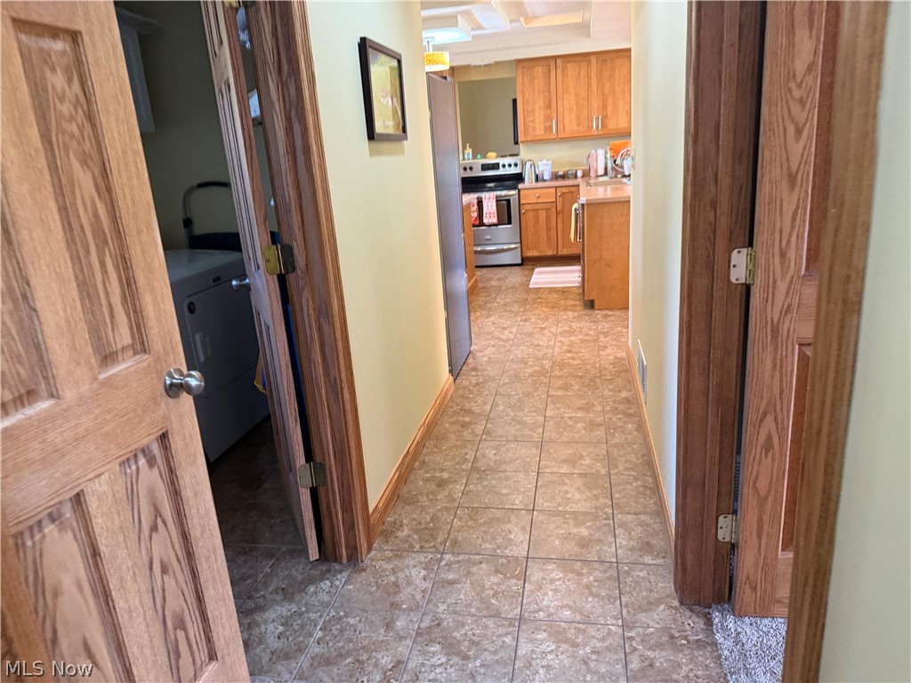 1960 Dietz Lane Zanesville OH 43701
