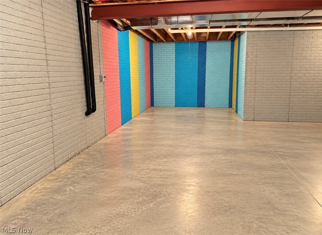 1960 Dietz Lane Zanesville OH 43701