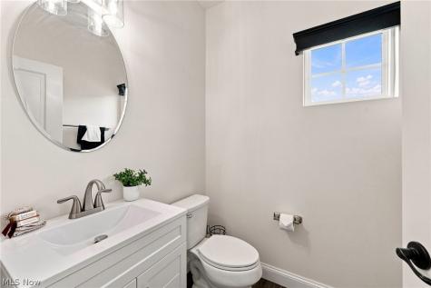 38482 Deepdale Court Avon OH 44011