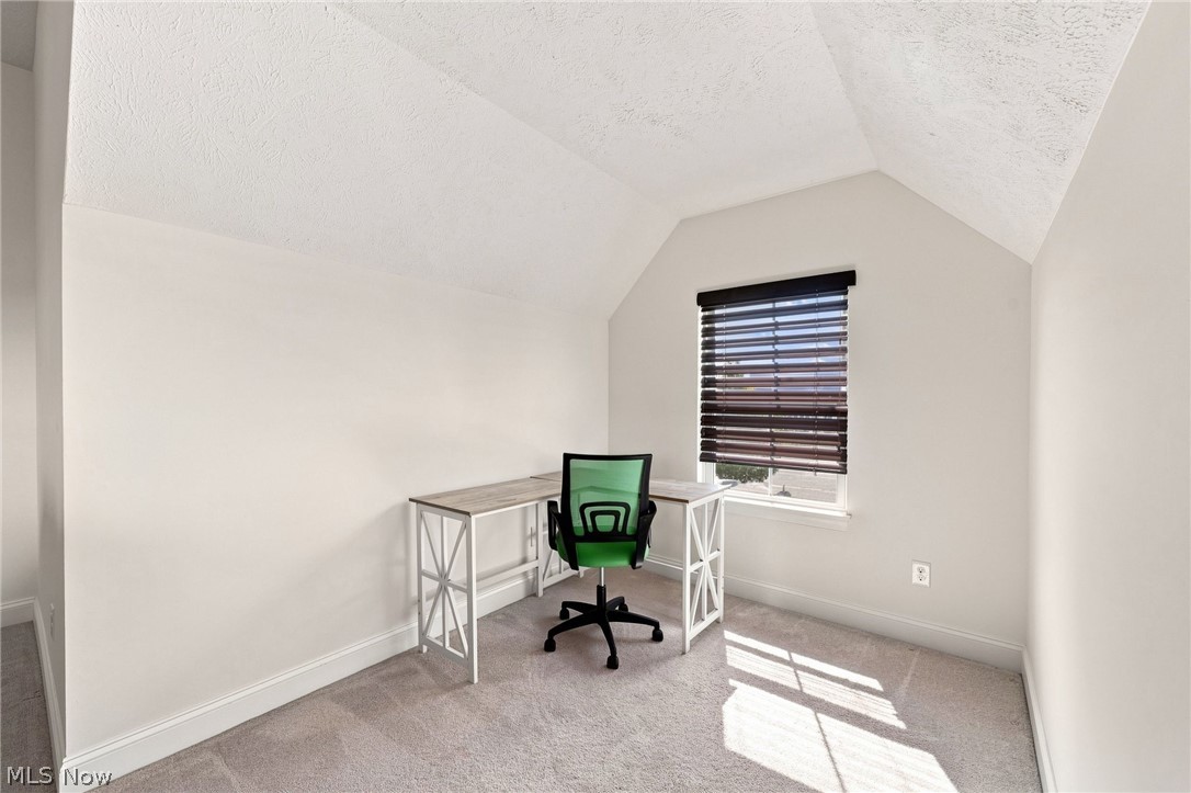 38482 Deepdale Court Avon OH 44011