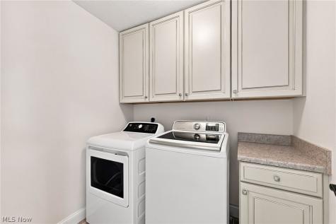 38482 Deepdale Court Avon OH 44011