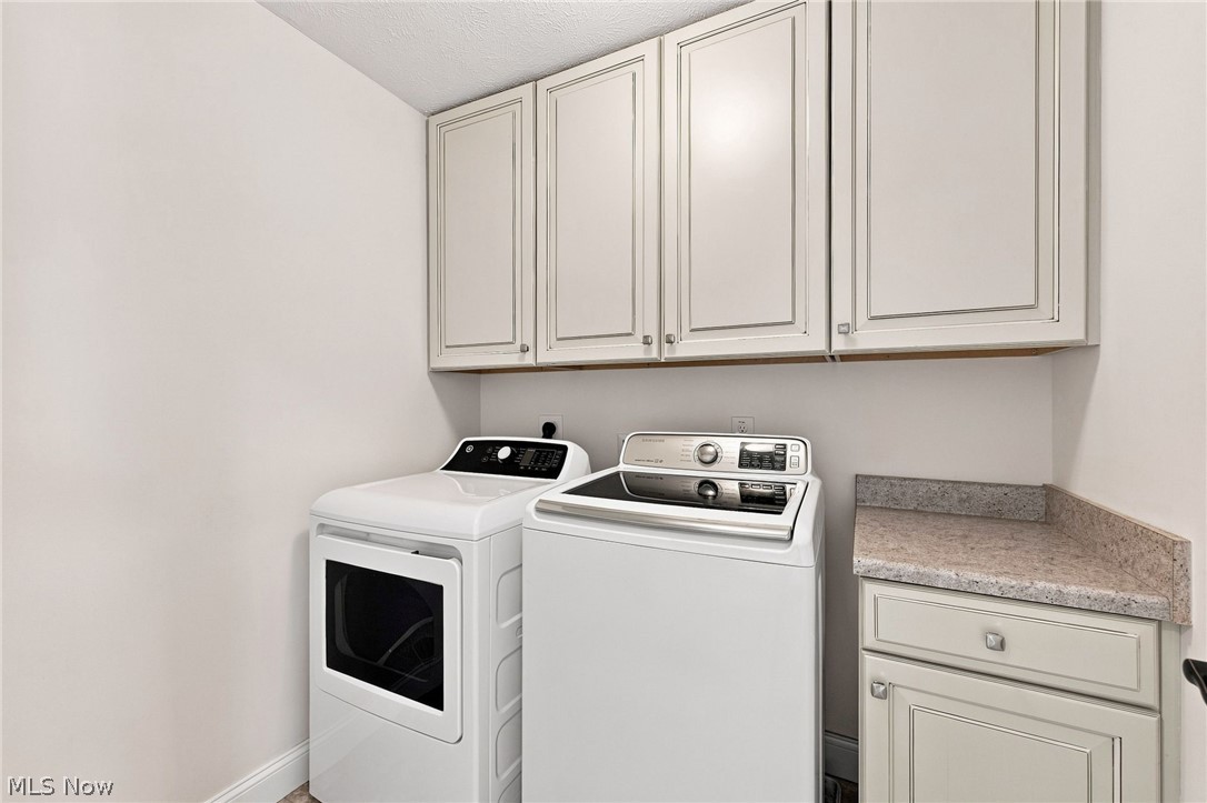 38482 Deepdale Court Avon OH 44011