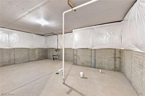 38482 Deepdale Court Avon OH 44011