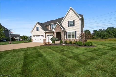38482 Deepdale Court Avon OH 44011