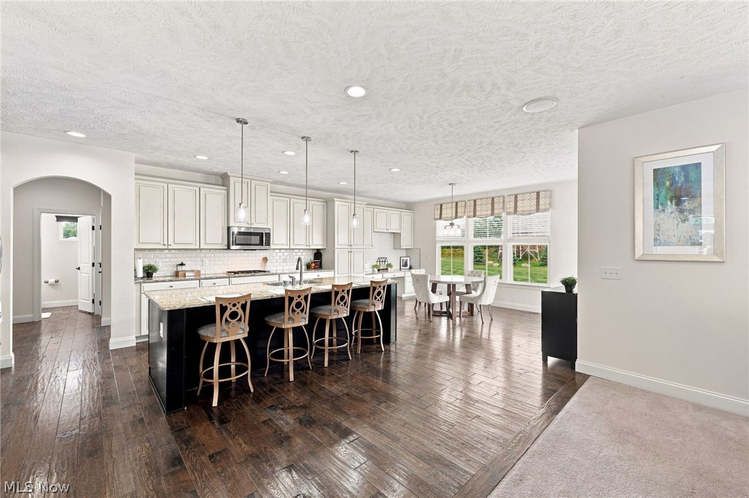 38482 Deepdale Court Avon OH 44011