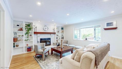 37173 Oneill Drive Solon OH 44139