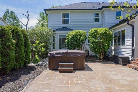 37173 Oneill Drive Solon OH 44139