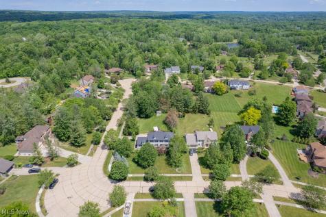 37173 Oneill Drive Solon OH 44139