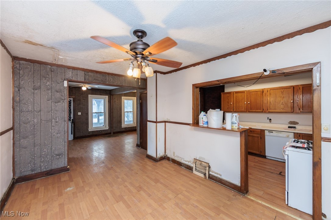 228 Florida Avenue Lorain OH 44052