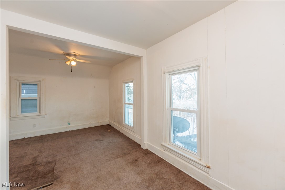 228 Florida Avenue Lorain OH 44052