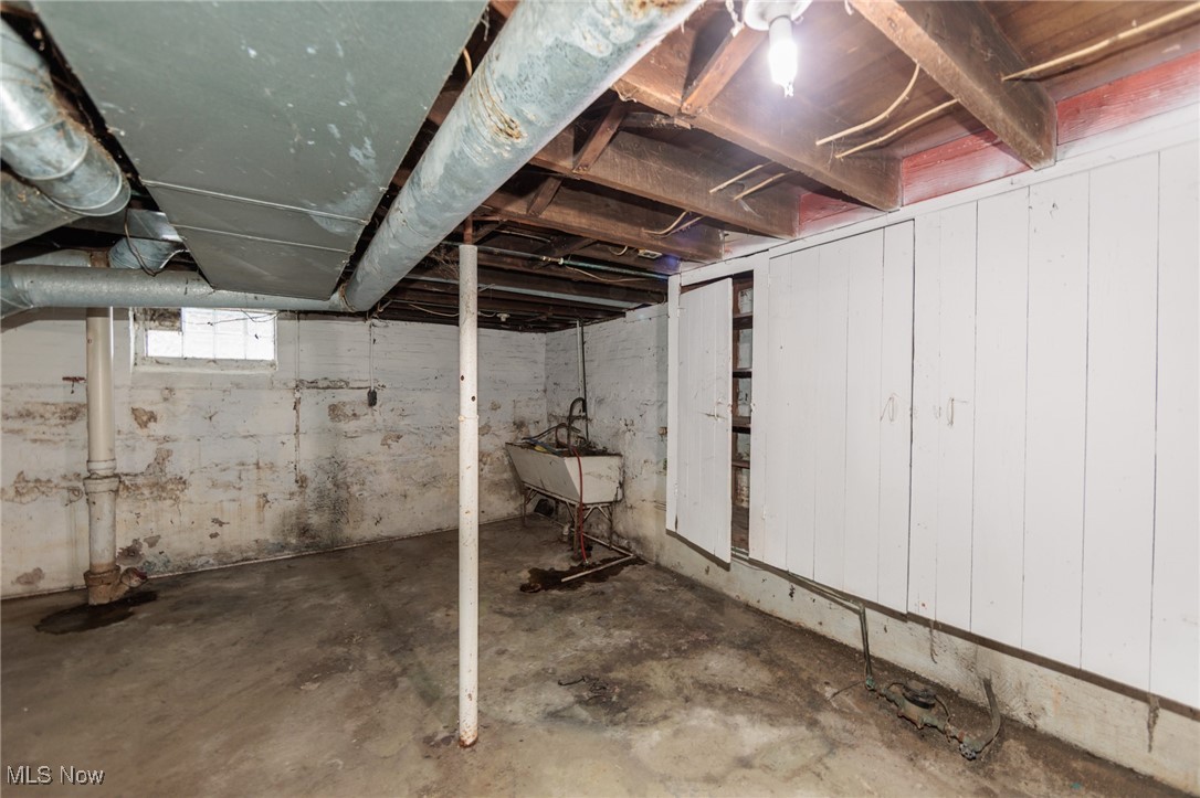 228 Florida Avenue Lorain OH 44052