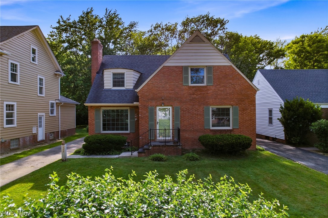 2558 Canterbury Road Cleveland Heights OH 44118