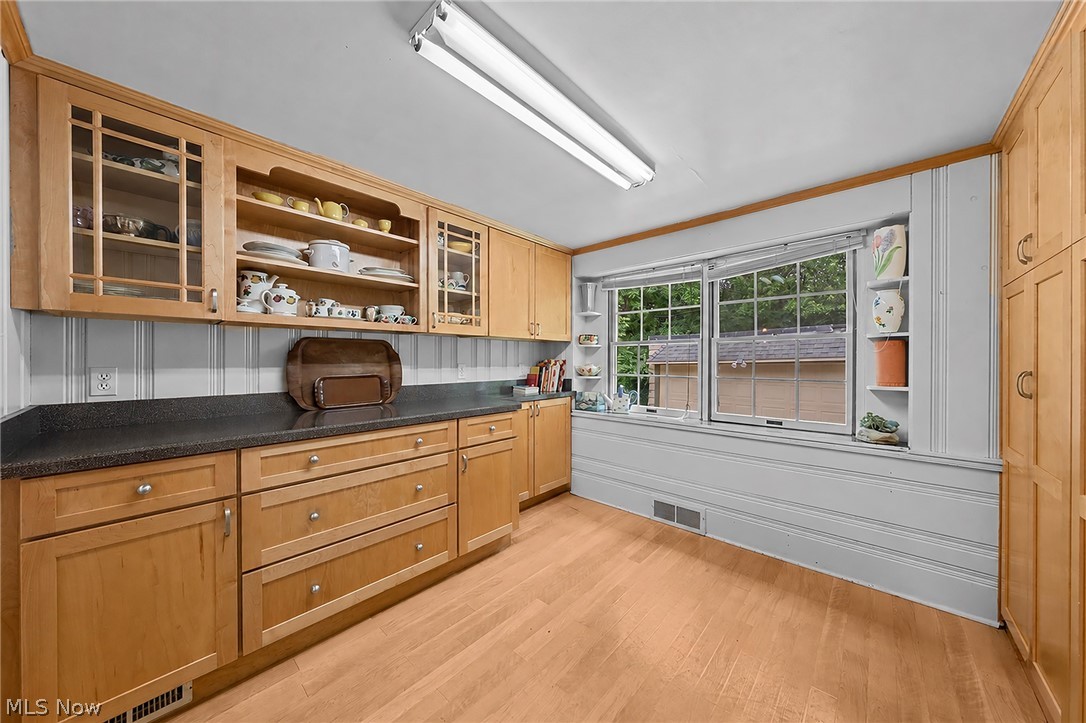 2558 Canterbury Road Cleveland Heights OH 44118