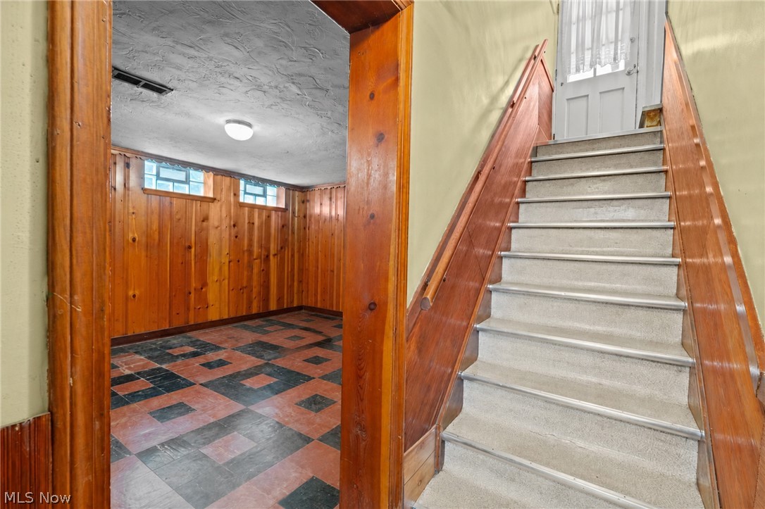2558 Canterbury Road Cleveland Heights OH 44118