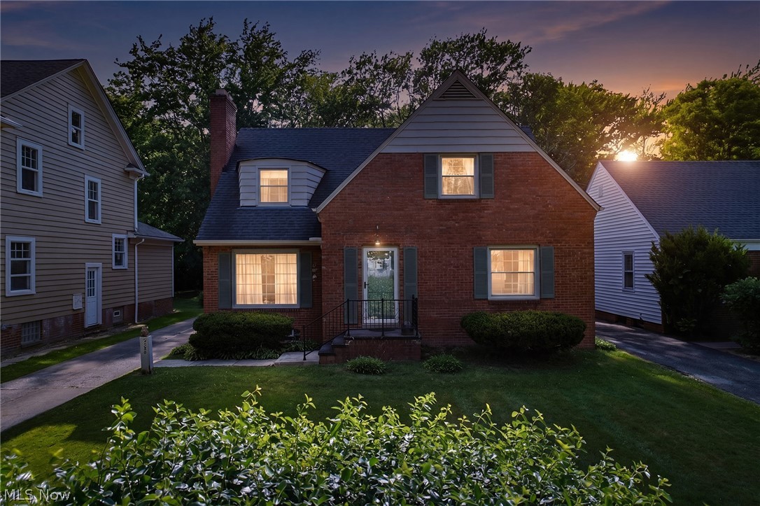 2558 Canterbury Road Cleveland Heights OH 44118