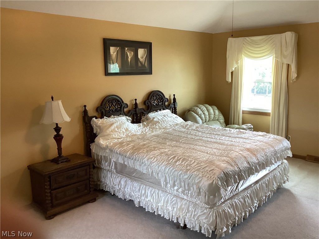 6293 Kenarden Drive Highland Heights OH 44143