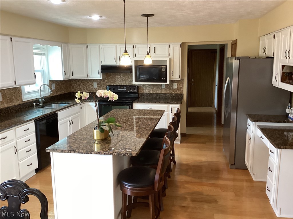 6293 Kenarden Drive Highland Heights OH 44143