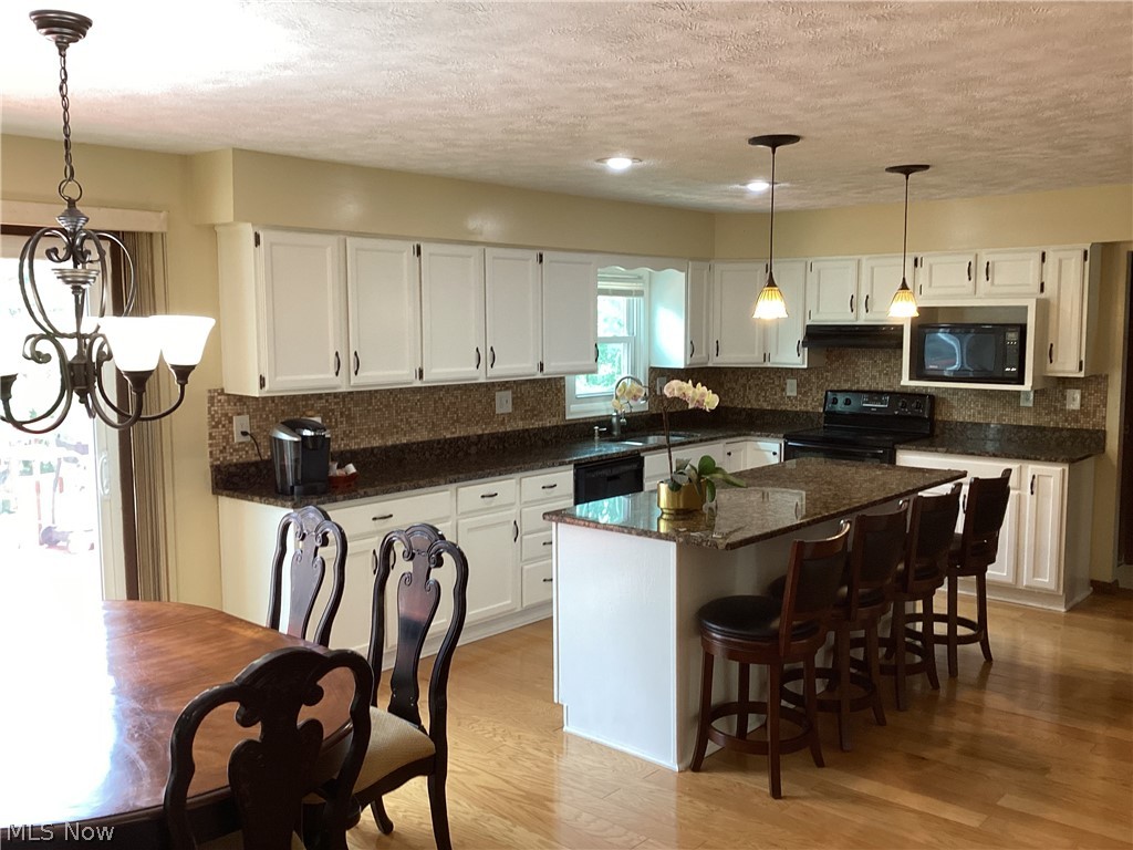 6293 Kenarden Drive Highland Heights OH 44143