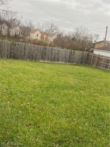16307 Highview Drive Cleveland OH 44128