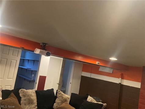 16307 Highview Drive Cleveland OH 44128