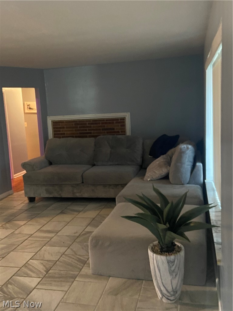16307 Highview Drive Cleveland OH 44128