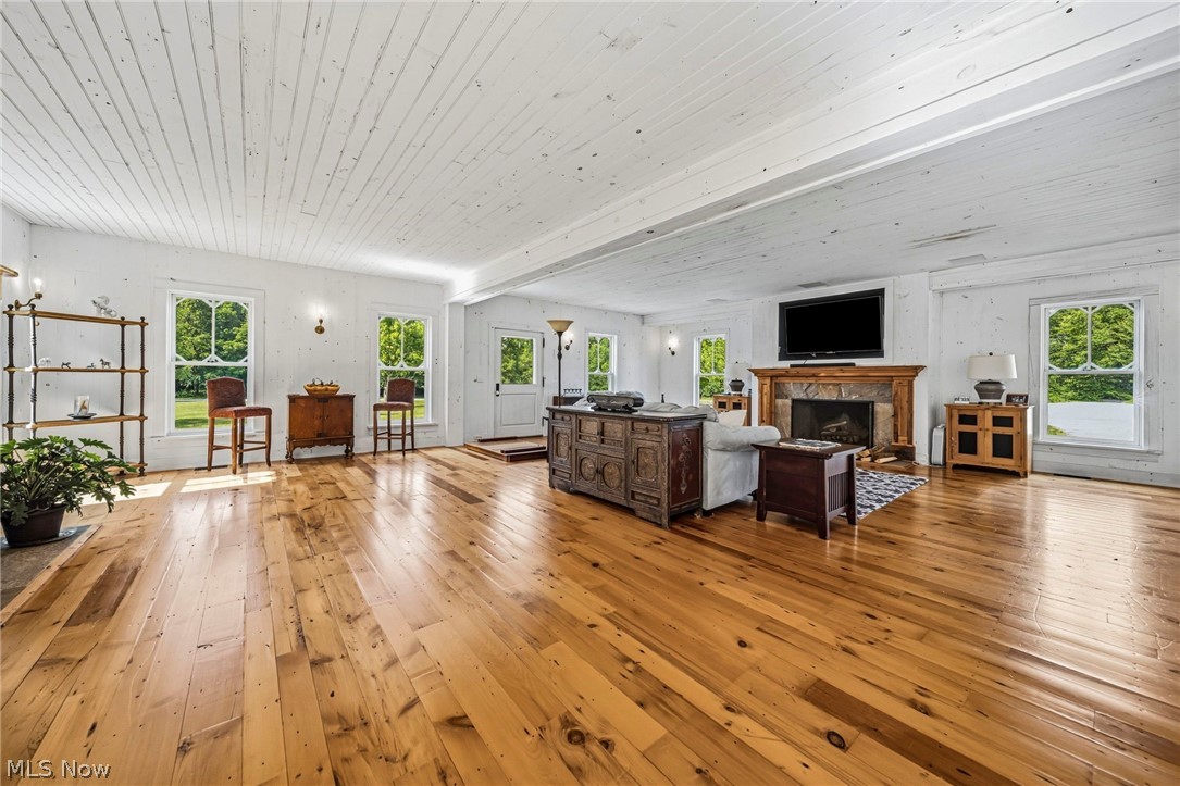 3126 Mennonite Road Mantua OH 44255