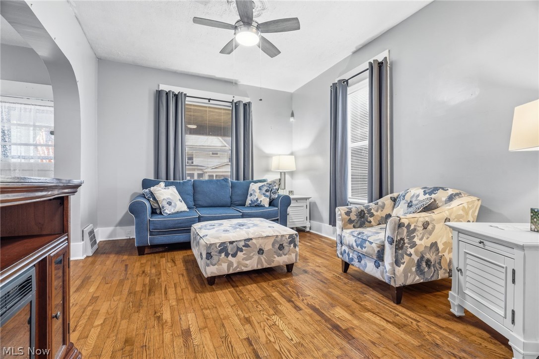 637 Franklin Avenue Salem OH 44460