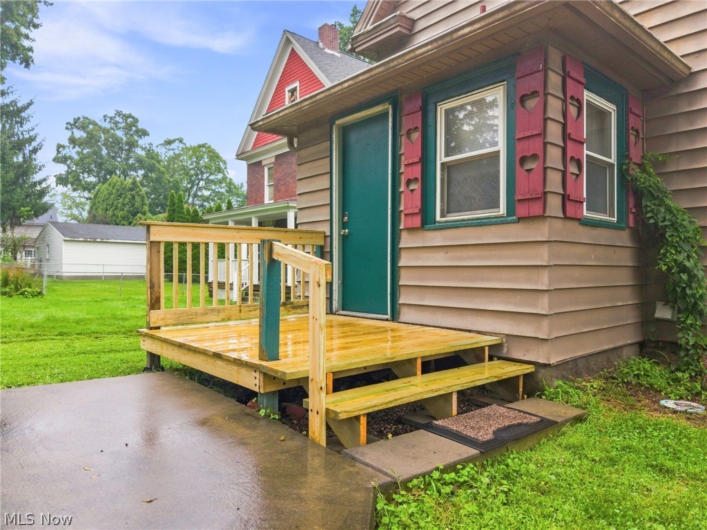637 Franklin Avenue Salem OH 44460