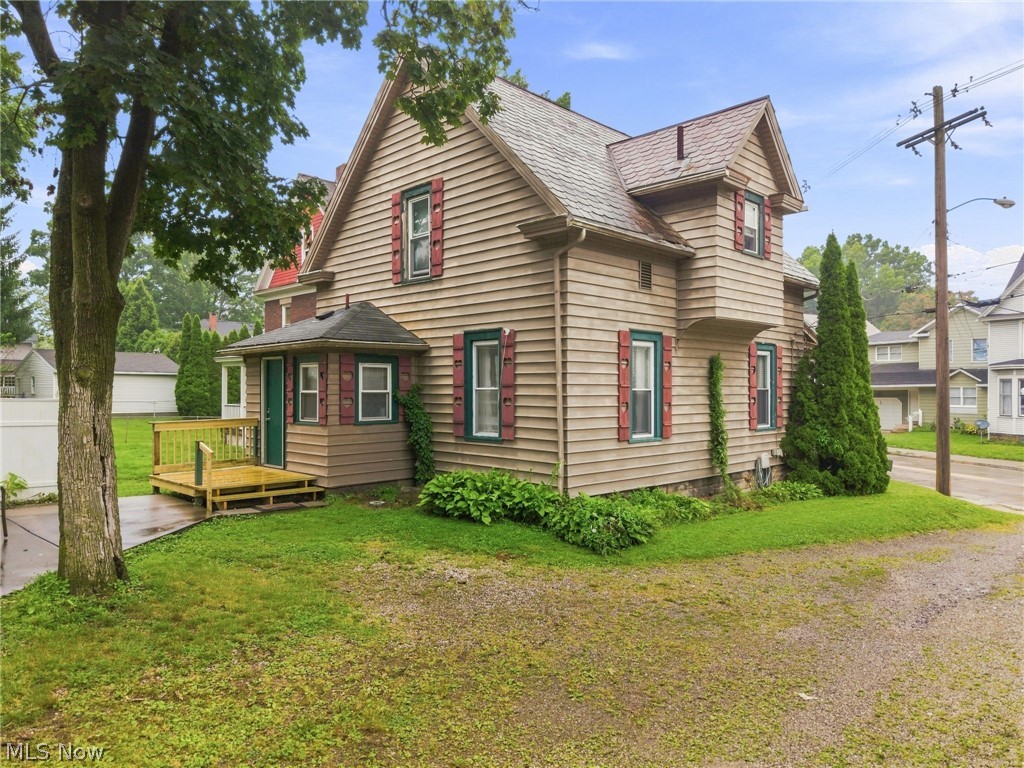 637 Franklin Avenue Salem OH 44460