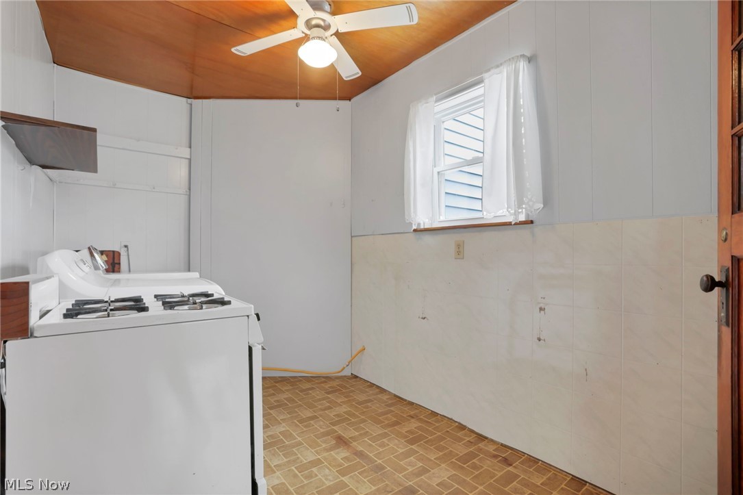 140 S Valley Street Corning OH 43730