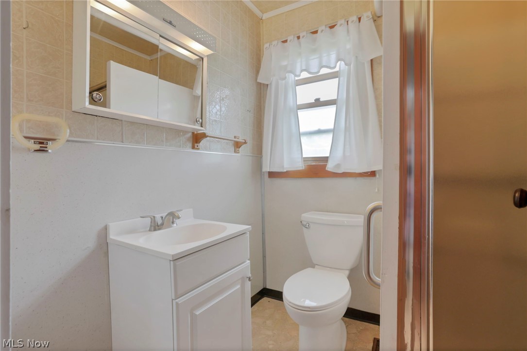 140 S Valley Street Corning OH 43730