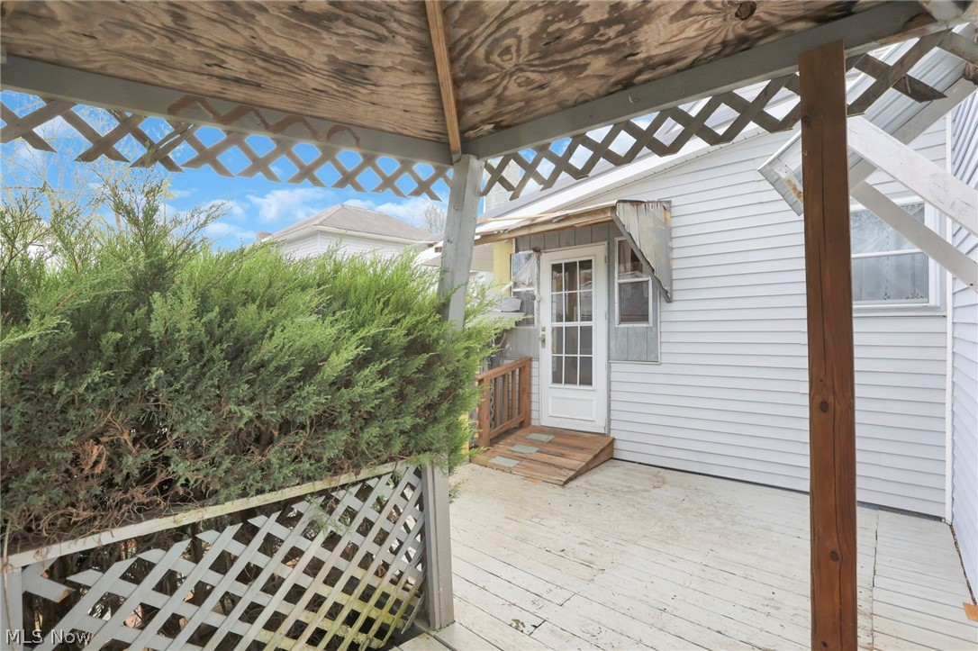 140 S Valley Street Corning OH 43730